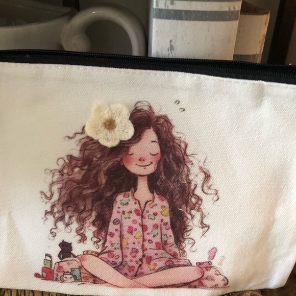 💄Canvas Pouch💋 - Picture 5 of 5